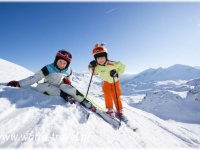winter-sports-kids-skiing-nov2011-istockphoto-wt.jpg